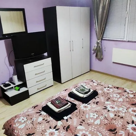 уютен двустаен с прекрасна гледка Veliko Tărnovo